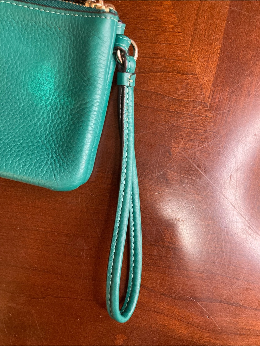 Coach CP483 Shamrock Green Pebbled Leather Corner Double Zip Wristlet EUC - Picture 5 of 12